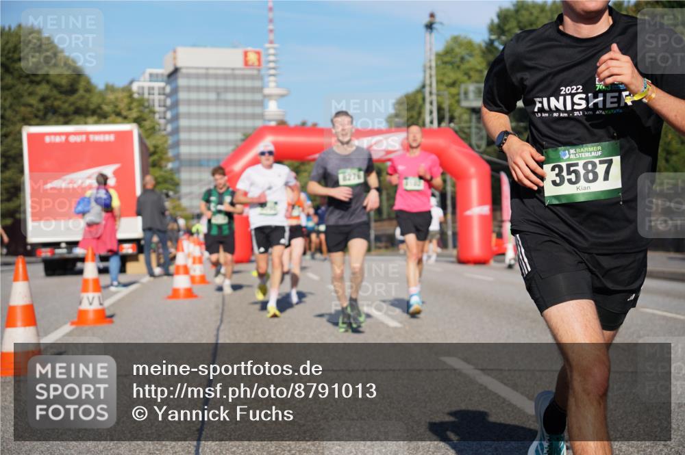 07.09.2025 - BARMER Alsterlauf Yannick Fuchs http://msf.ph/oto/8791013 07.09.2025 09:41:30 Laufen 8276, 2022, 76, 1, 9, 90, 21, 1, 1036, 3587 meine-sportfotos.de