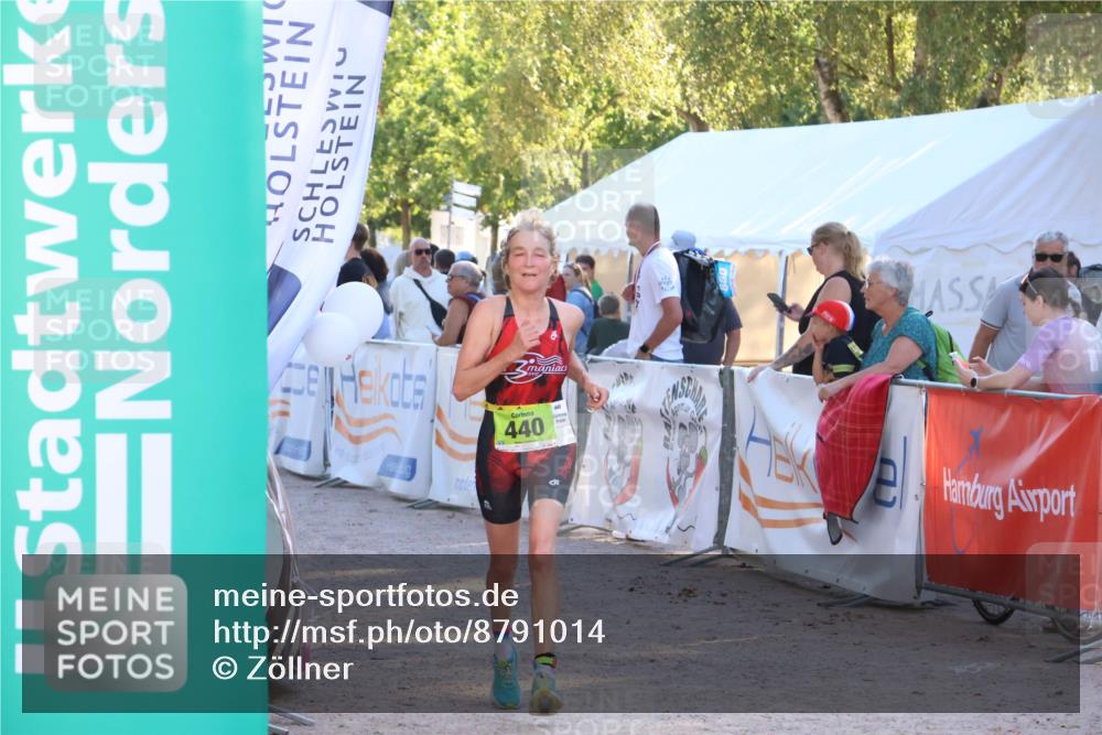 07.09.2025 - 19. Norderstedt Triathlon Zöllner http://msf.ph/oto/8791014 07.09.2025 16:30:30 Ziel 440 meine-sportfotos.de