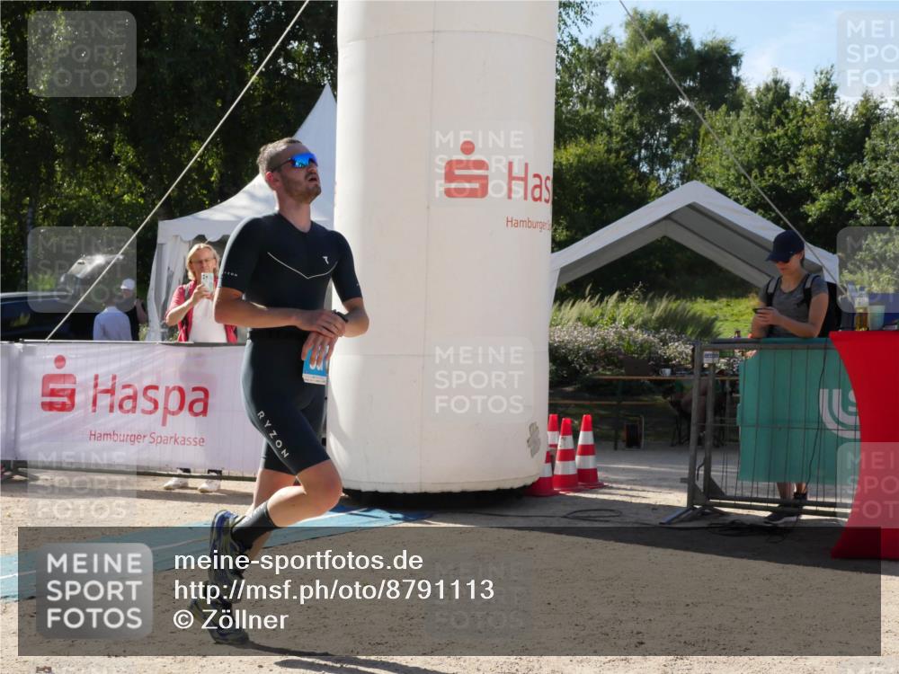 07.09.2025 - 19. Norderstedt Triathlon Zöllner http://msf.ph/oto/8791113 07.09.2025 15:42:00 Ziel 398 meine-sportfotos.de