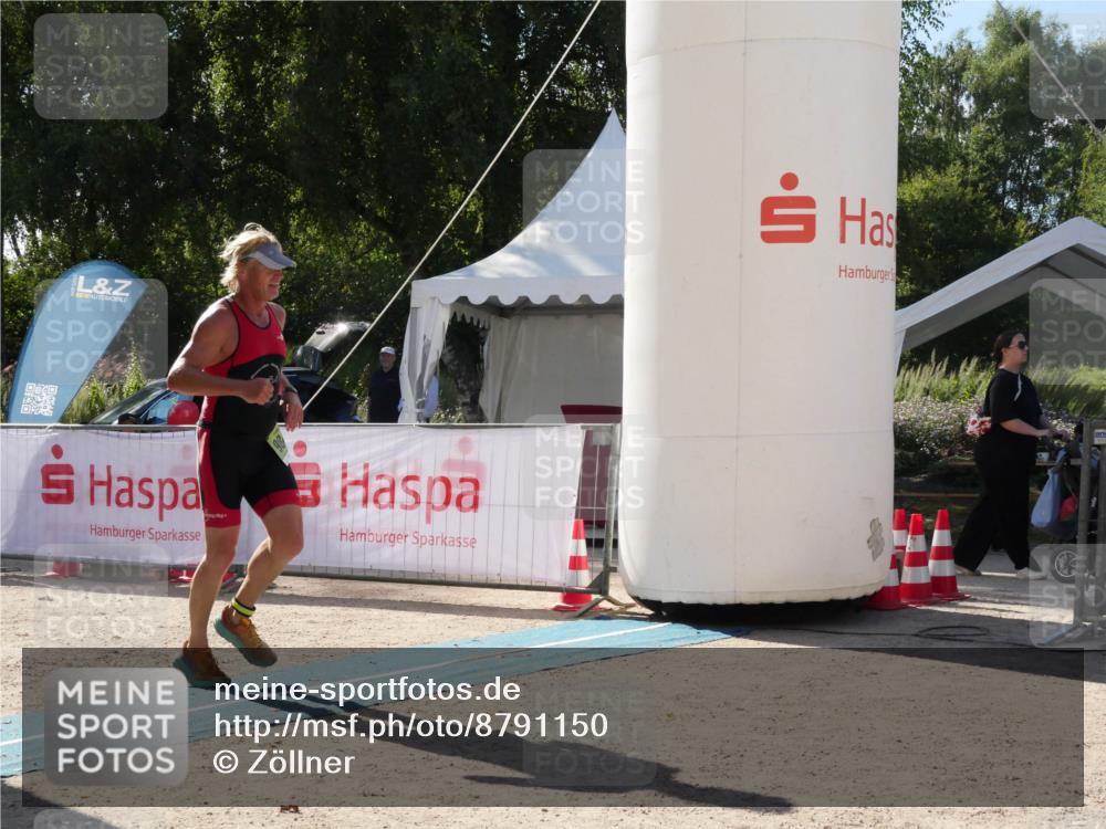 07.09.2025 - 19. Norderstedt Triathlon Zöllner http://msf.ph/oto/8791150 07.09.2025 15:42:51 Ziel 984 meine-sportfotos.de
