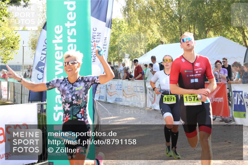 07.09.2025 - 19. Norderstedt Triathlon Zöllner http://msf.ph/oto/8791158 07.09.2025 16:31:02 Ziel 477, 534, 548, 1071, 1439, 1572 meine-sportfotos.de