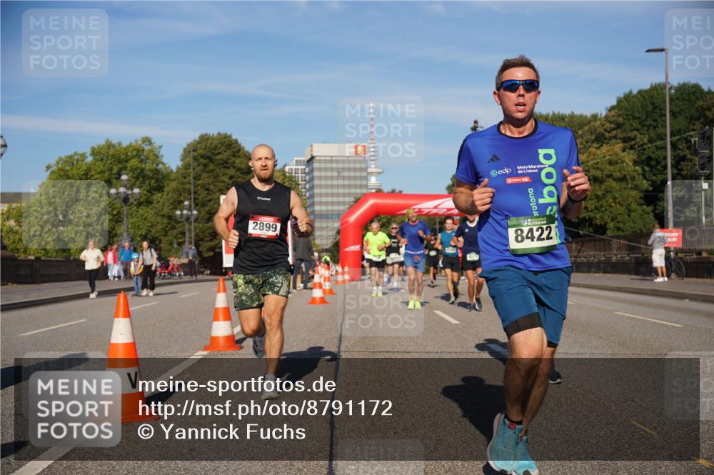 07.09.2025 - BARMER Alsterlauf Yannick Fuchs http://msf.ph/oto/8791172 07.09.2025 09:41:36 Laufen 2899, 10, 36, 8422 meine-sportfotos.de
