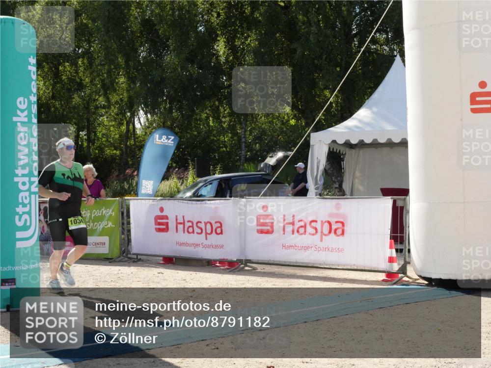 07.09.2025 - 19. Norderstedt Triathlon Zöllner http://msf.ph/oto/8791182 07.09.2025 15:44:10 Ziel 1034 meine-sportfotos.de
