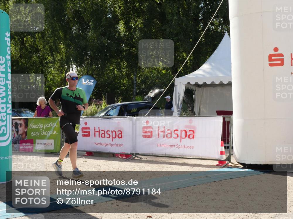 07.09.2025 - 19. Norderstedt Triathlon Zöllner http://msf.ph/oto/8791184 07.09.2025 15:44:11 Ziel 1034 meine-sportfotos.de