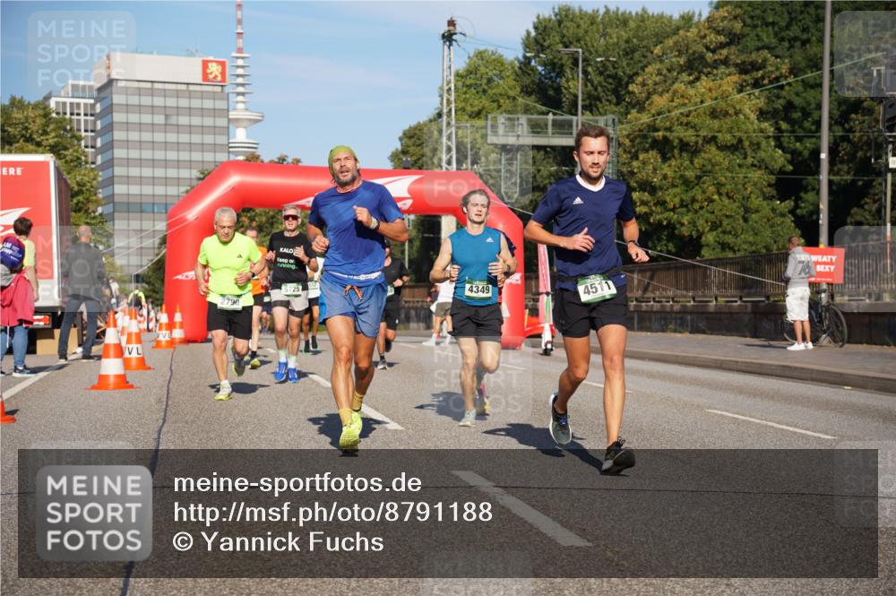 07.09.2025 - BARMER Alsterlauf Yannick Fuchs http://msf.ph/oto/8791188 07.09.2025 09:41:37 Laufen 2790, 4349, 4511 meine-sportfotos.de