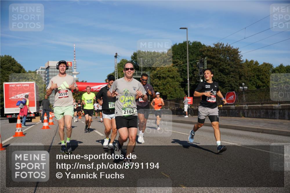 07.09.2025 - BARMER Alsterlauf Yannick Fuchs http://msf.ph/oto/8791194 07.09.2025 09:43:38 Laufen 3510, 3835, 220, 2162, 28, 2922 meine-sportfotos.de