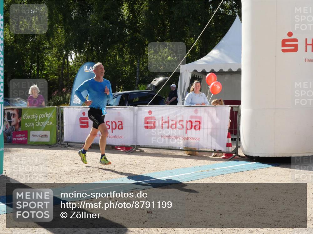 07.09.2025 - 19. Norderstedt Triathlon Zöllner http://msf.ph/oto/8791199 07.09.2025 15:44:24 Ziel 373 meine-sportfotos.de