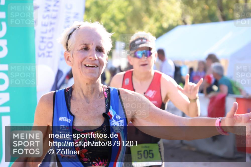 07.09.2025 - 19. Norderstedt Triathlon Zöllner http://msf.ph/oto/8791201 07.09.2025 16:31:08 Ziel 477, 505, 1071, 1439, 1572 meine-sportfotos.de