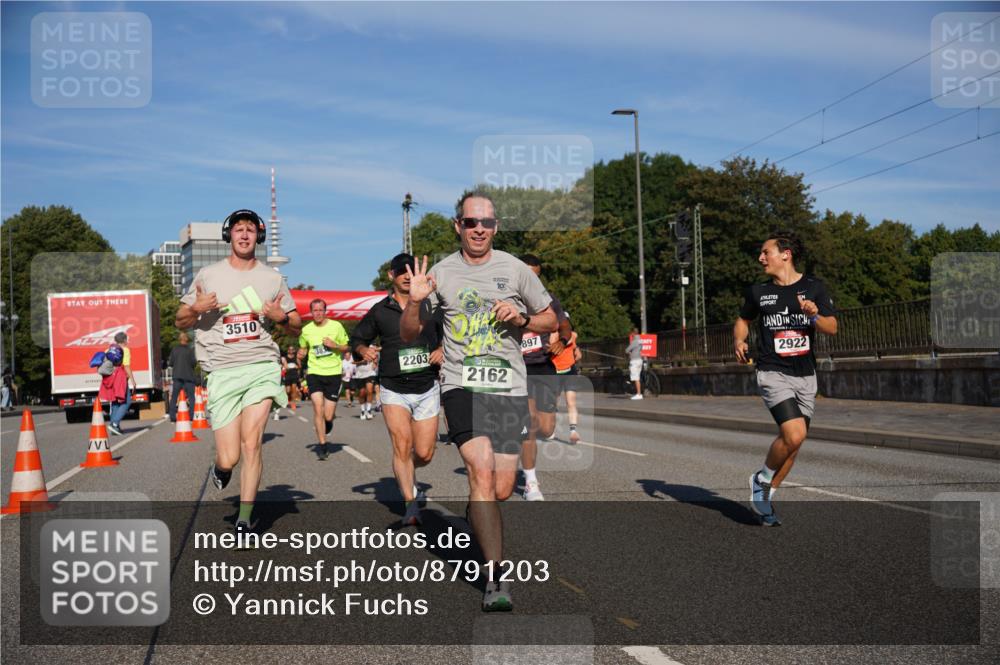 07.09.2025 - BARMER Alsterlauf Yannick Fuchs http://msf.ph/oto/8791203 07.09.2025 09:43:38 Laufen 3510, 10, 2203, 2162, 897, 2922 meine-sportfotos.de