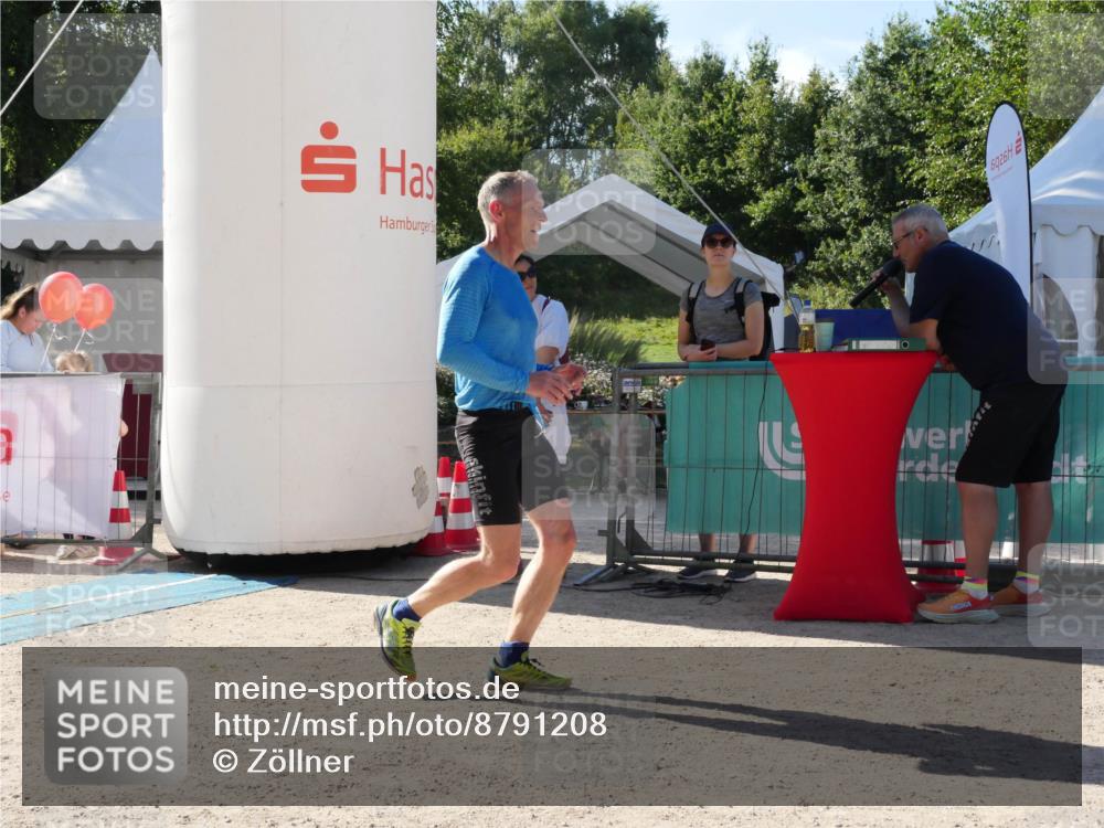 07.09.2025 - 19. Norderstedt Triathlon Zöllner http://msf.ph/oto/8791208 07.09.2025 15:44:26 Ziel 373 meine-sportfotos.de