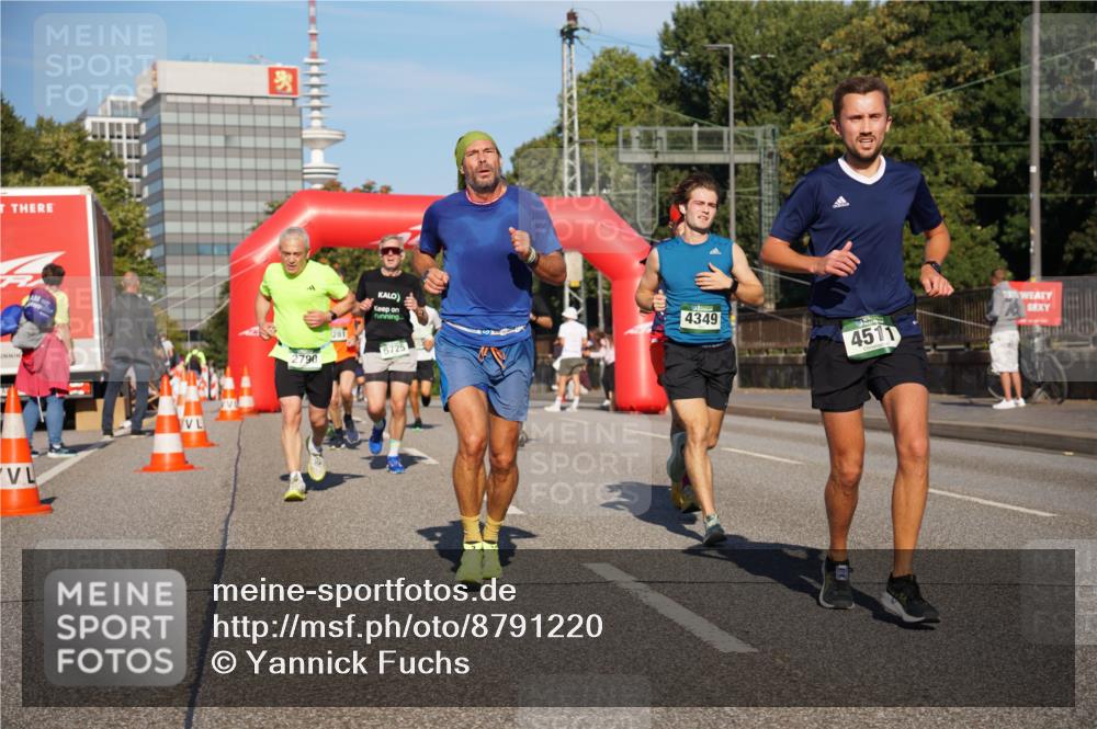 07.09.2025 - BARMER Alsterlauf Yannick Fuchs http://msf.ph/oto/8791220 07.09.2025 09:41:38 Laufen 2790, 281, 5725, 4349, 4511 meine-sportfotos.de