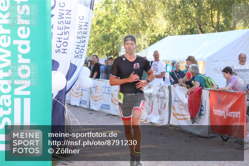 07.09.2025 - 19. Norderstedt Triathlon Zöllner http://msf.ph/oto/8791230 07.09.2025 16:31:14 Ziel 505, 549 meine-sportfotos.de
