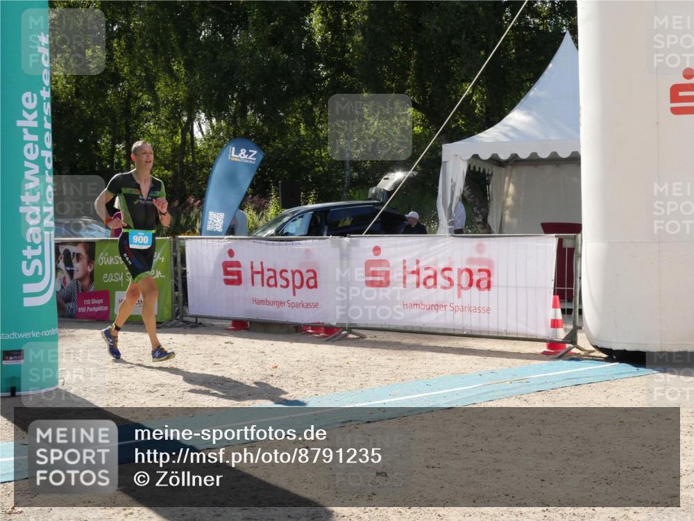 07.09.2025 - 19. Norderstedt Triathlon Zöllner http://msf.ph/oto/8791235 07.09.2025 15:45:36 Ziel 900 meine-sportfotos.de
