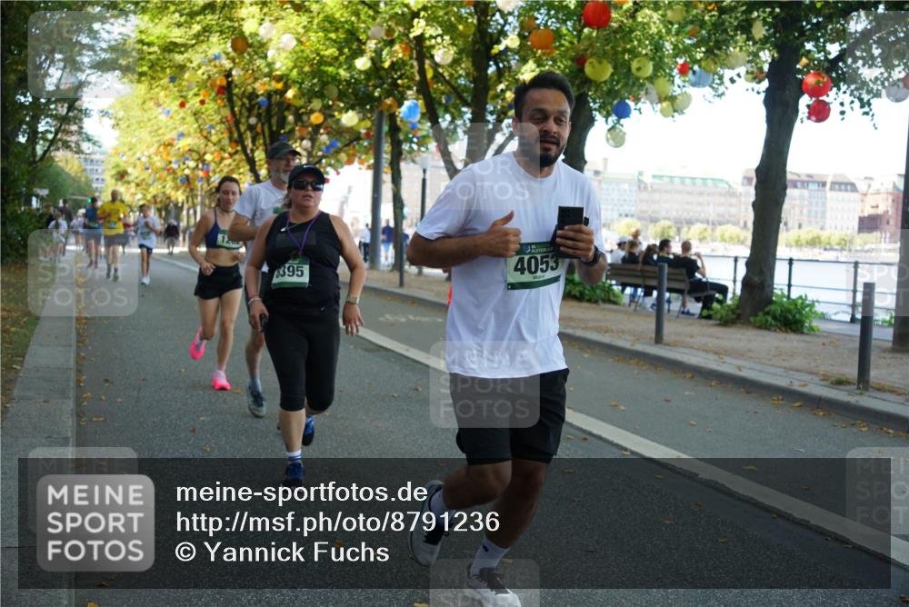 07.09.2025 - BARMER Alsterlauf Yannick Fuchs http://msf.ph/oto/8791236 07.09.2025 11:38:22 Laufen 8395, 4053 meine-sportfotos.de