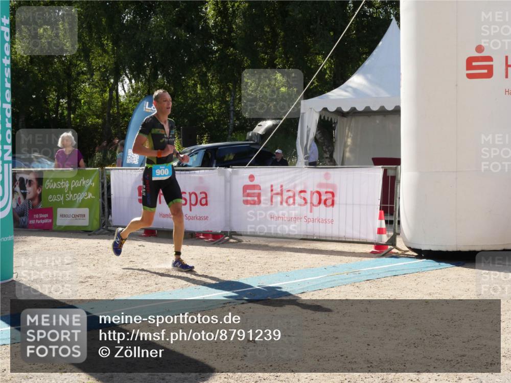 07.09.2025 - 19. Norderstedt Triathlon Zöllner http://msf.ph/oto/8791239 07.09.2025 15:45:37 Ziel 900 meine-sportfotos.de