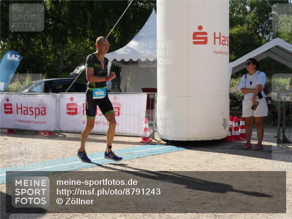 07.09.2025 - 19. Norderstedt Triathlon Zöllner http://msf.ph/oto/8791243 07.09.2025 15:45:38 Ziel 900 meine-sportfotos.de