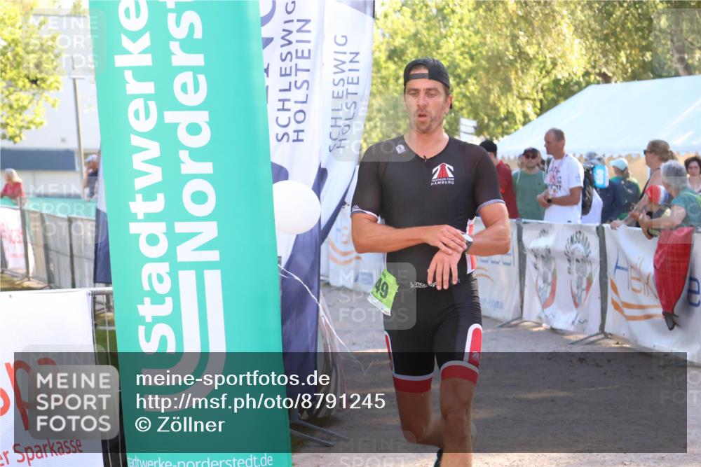 07.09.2025 - 19. Norderstedt Triathlon Zöllner http://msf.ph/oto/8791245 07.09.2025 16:31:15 Ziel 549 meine-sportfotos.de