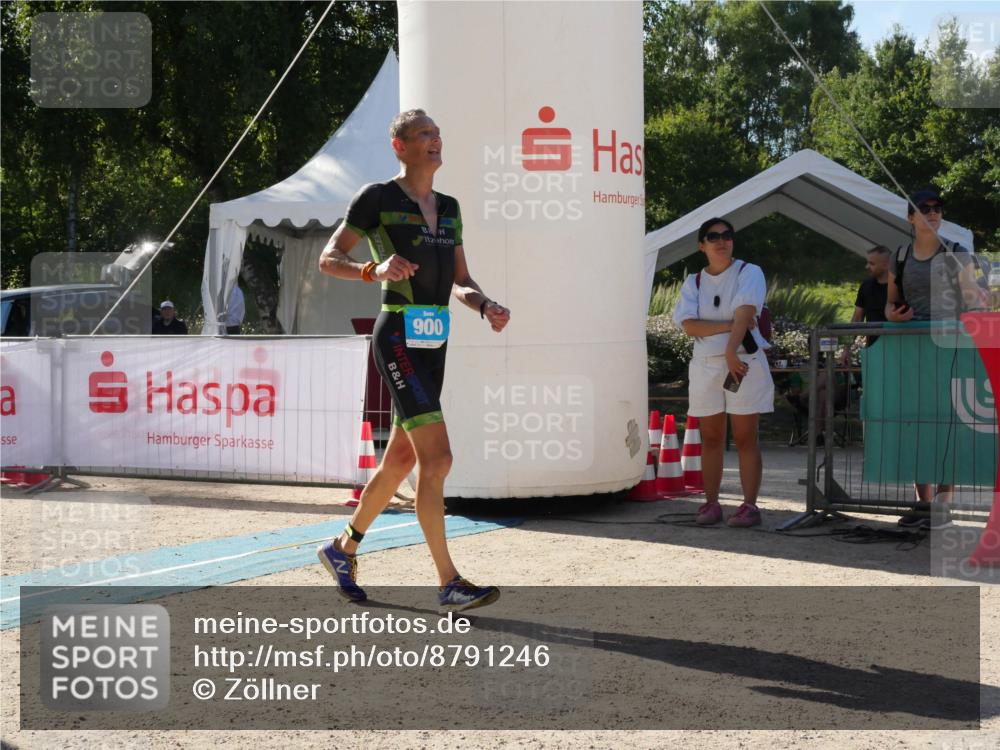 07.09.2025 - 19. Norderstedt Triathlon Zöllner http://msf.ph/oto/8791246 07.09.2025 15:45:38 Ziel 900 meine-sportfotos.de
