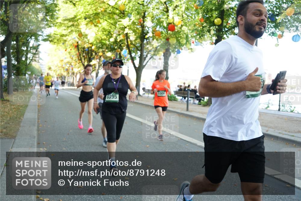07.09.2025 - BARMER Alsterlauf Yannick Fuchs http://msf.ph/oto/8791248 07.09.2025 11:38:23 Laufen 8395 meine-sportfotos.de
