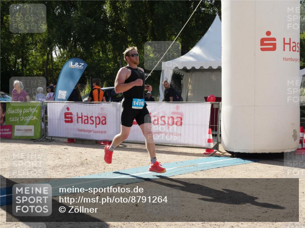 07.09.2025 - 19. Norderstedt Triathlon Zöllner http://msf.ph/oto/8791264 07.09.2025 15:46:21 Ziel 1416 meine-sportfotos.de