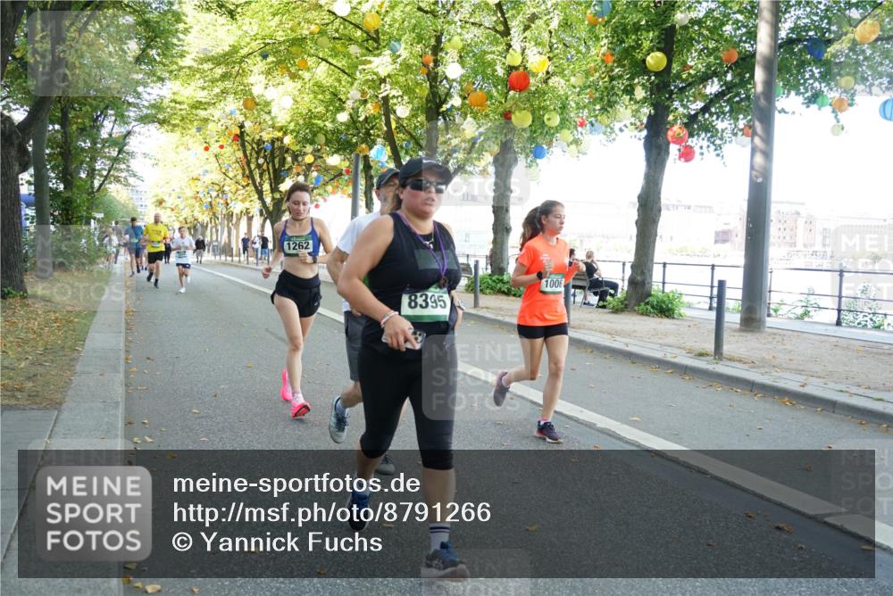 07.09.2025 - BARMER Alsterlauf Yannick Fuchs http://msf.ph/oto/8791266 07.09.2025 11:38:23 Laufen 1262, 8395, 1006 meine-sportfotos.de
