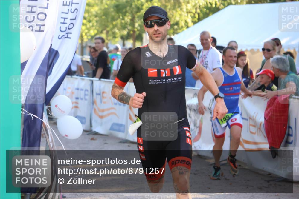 07.09.2025 - 19. Norderstedt Triathlon Zöllner http://msf.ph/oto/8791267 07.09.2025 16:31:22 Ziel 525, 549, 1594 meine-sportfotos.de