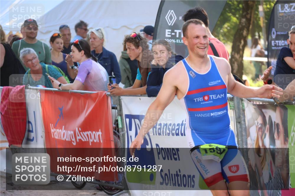 07.09.2025 - 19. Norderstedt Triathlon Zöllner http://msf.ph/oto/8791287 07.09.2025 16:31:24 Ziel 480, 525, 1594 meine-sportfotos.de
