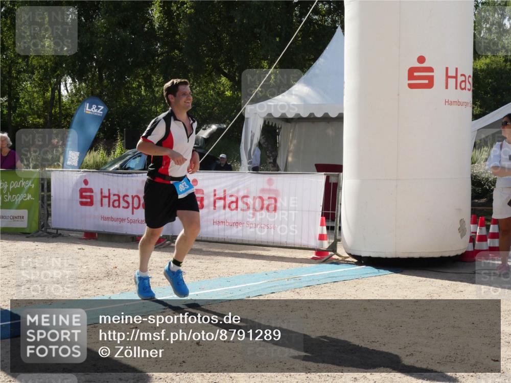 07.09.2025 - 19. Norderstedt Triathlon Zöllner http://msf.ph/oto/8791289 07.09.2025 15:46:41 Ziel 863 meine-sportfotos.de
