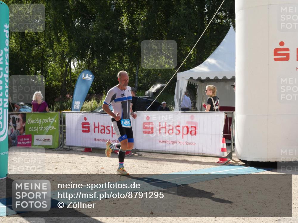 07.09.2025 - 19. Norderstedt Triathlon Zöllner http://msf.ph/oto/8791295 07.09.2025 15:46:49 Ziel 1456 meine-sportfotos.de