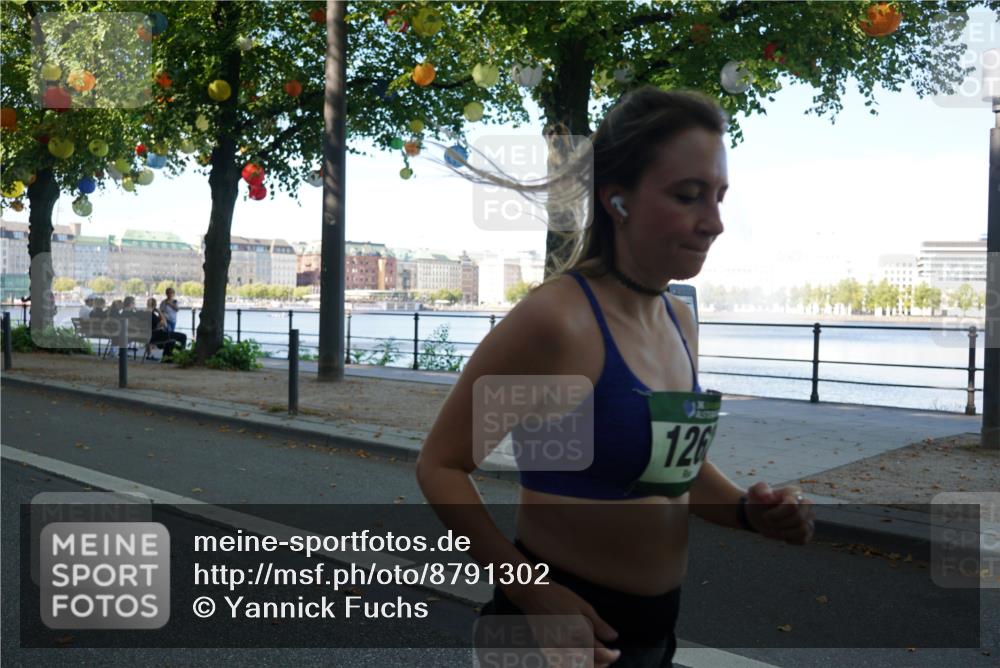 07.09.2025 - BARMER Alsterlauf Yannick Fuchs http://msf.ph/oto/8791302 07.09.2025 11:38:25 Laufen 136, 126 meine-sportfotos.de