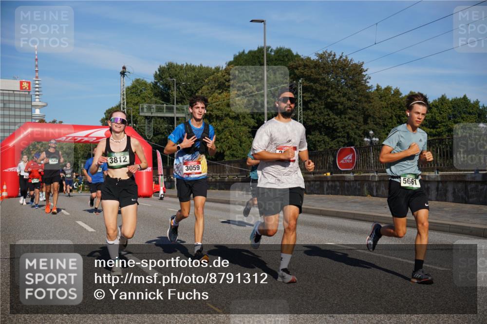 07.09.2025 - BARMER Alsterlauf Yannick Fuchs http://msf.ph/oto/8791312 07.09.2025 09:43:43 Laufen 5170, 3546, 3812, 3059, 5661 meine-sportfotos.de