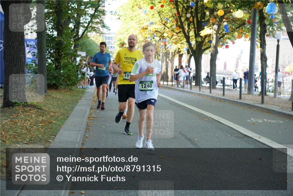 07.09.2025 - BARMER Alsterlauf Yannick Fuchs http://msf.ph/oto/8791315 07.09.2025 11:38:27 Laufen 621, 10, 1240 meine-sportfotos.de