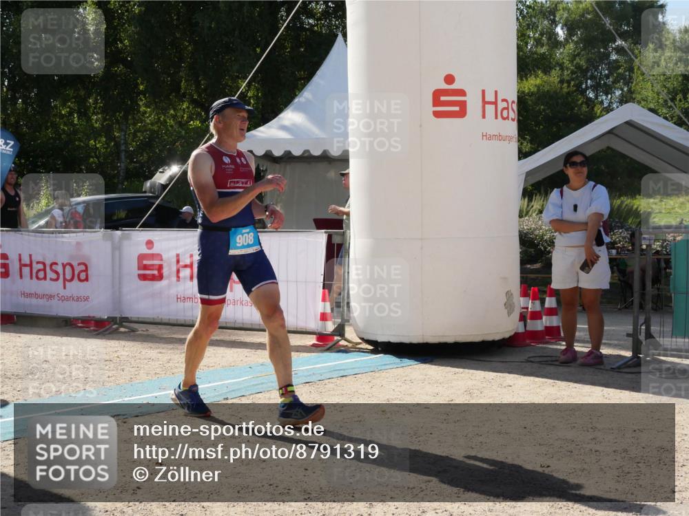 07.09.2025 - 19. Norderstedt Triathlon Zöllner http://msf.ph/oto/8791319 07.09.2025 15:47:12 Ziel 908 meine-sportfotos.de