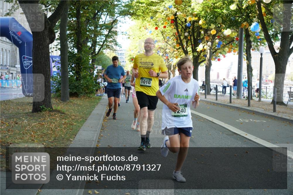 07.09.2025 - BARMER Alsterlauf Yannick Fuchs http://msf.ph/oto/8791327 07.09.2025 11:38:28 Laufen 021, 1010, 240 meine-sportfotos.de