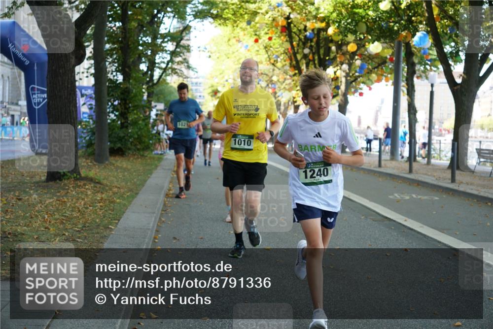 07.09.2025 - BARMER Alsterlauf Yannick Fuchs http://msf.ph/oto/8791336 07.09.2025 11:38:28 Laufen 102, 1010, 1240 meine-sportfotos.de