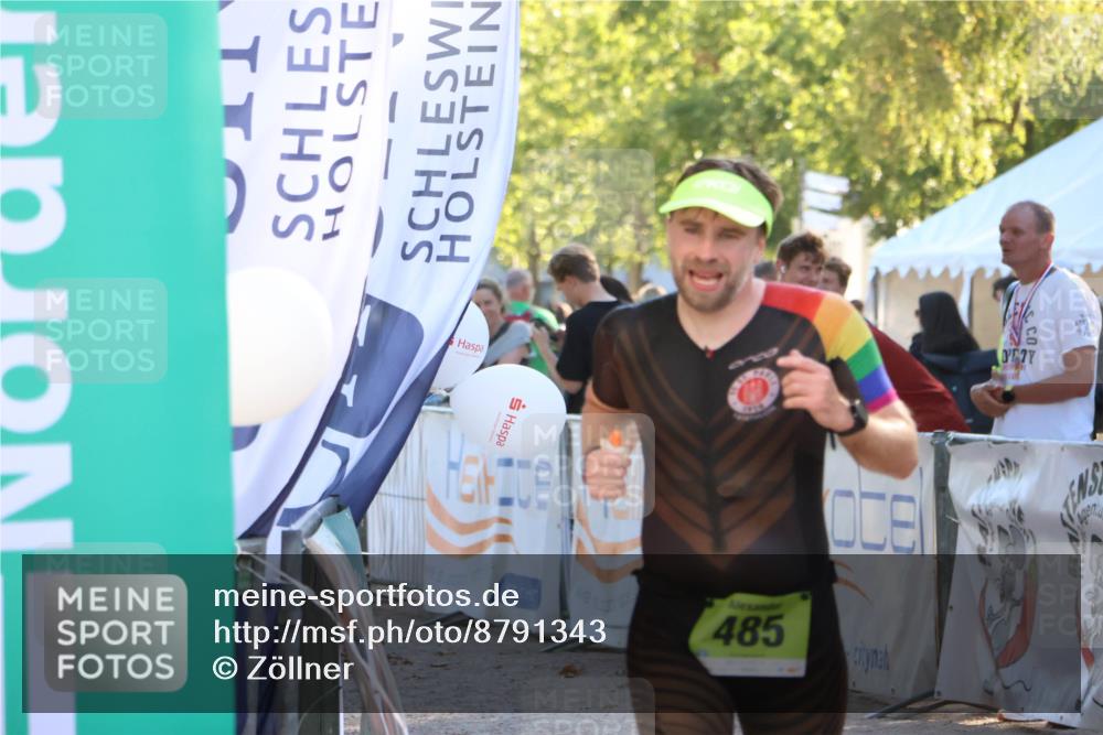 07.09.2025 - 19. Norderstedt Triathlon Zöllner http://msf.ph/oto/8791343 07.09.2025 16:31:44 Ziel 485 meine-sportfotos.de