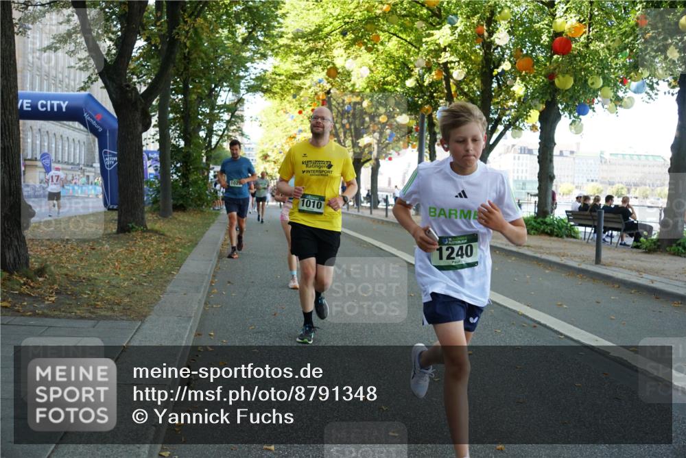 07.09.2025 - BARMER Alsterlauf Yannick Fuchs http://msf.ph/oto/8791348 07.09.2025 11:38:29 Laufen 1, 102, 1010, 136, 1240 meine-sportfotos.de
