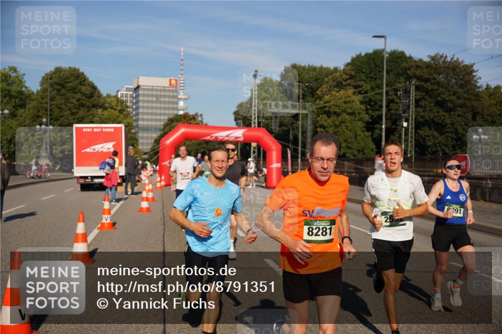 07.09.2025 - BARMER Alsterlauf Yannick Fuchs http://msf.ph/oto/8791351 07.09.2025 09:41:44 Laufen 8281, 255, 291 meine-sportfotos.de