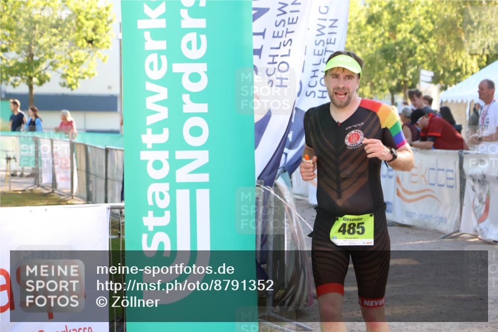 07.09.2025 - 19. Norderstedt Triathlon Zöllner http://msf.ph/oto/8791352 07.09.2025 16:31:45 Ziel 485 meine-sportfotos.de