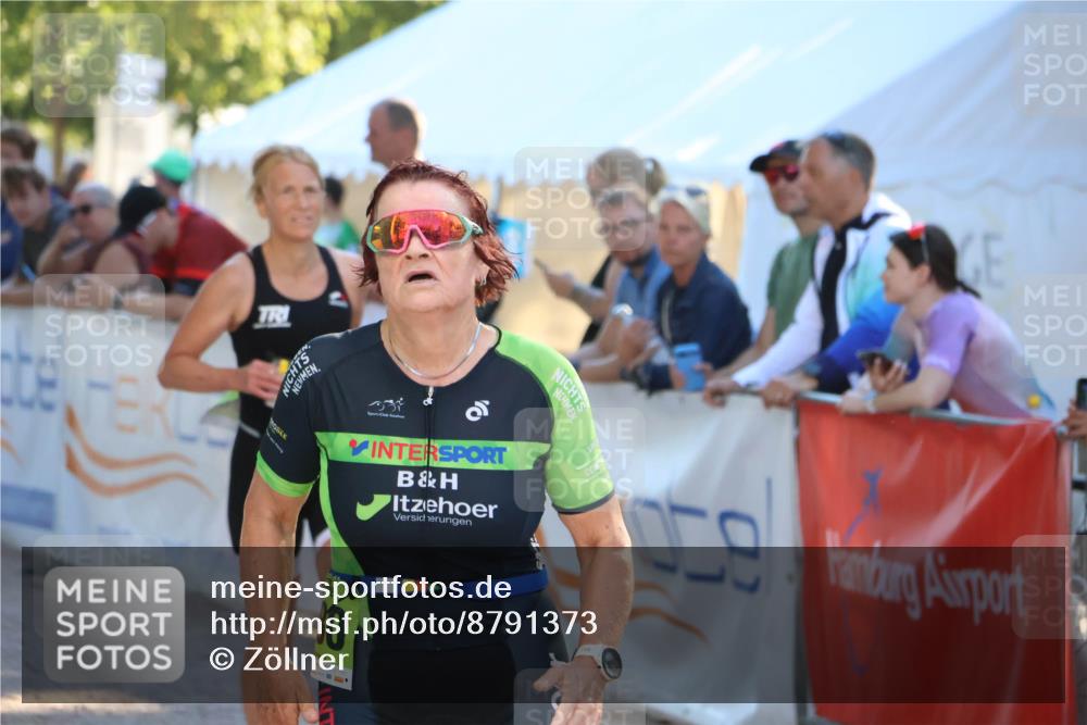07.09.2025 - 19. Norderstedt Triathlon Zöllner http://msf.ph/oto/8791373 07.09.2025 16:31:56 Ziel 463, 1480 meine-sportfotos.de