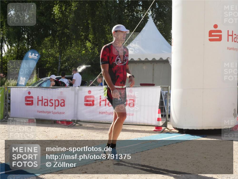 07.09.2025 - 19. Norderstedt Triathlon Zöllner http://msf.ph/oto/8791375 07.09.2025 15:48:03 Ziel 364, 960 meine-sportfotos.de