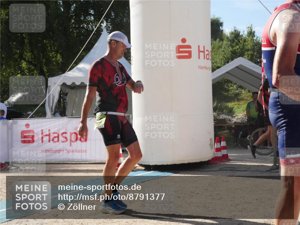 07.09.2025 - 19. Norderstedt Triathlon Zöllner http://msf.ph/oto/8791377 07.09.2025 15:48:03 Ziel 364, 960 meine-sportfotos.de