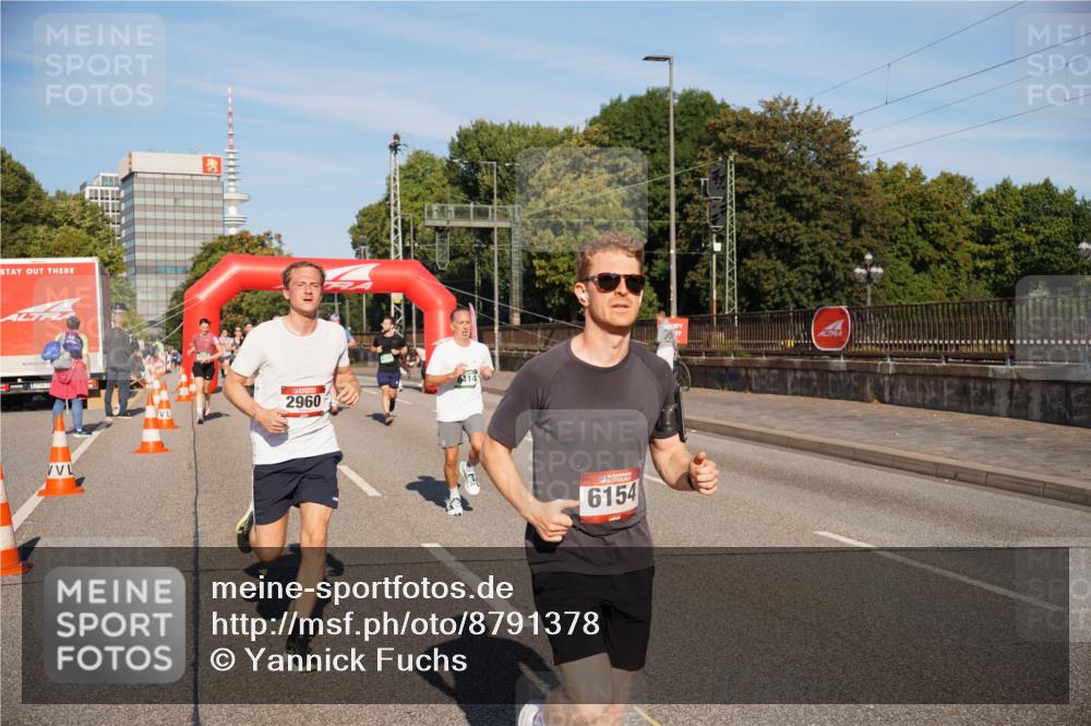 07.09.2025 - BARMER Alsterlauf Yannick Fuchs http://msf.ph/oto/8791378 07.09.2025 09:41:46 Laufen 2960, 8414, 6154 meine-sportfotos.de