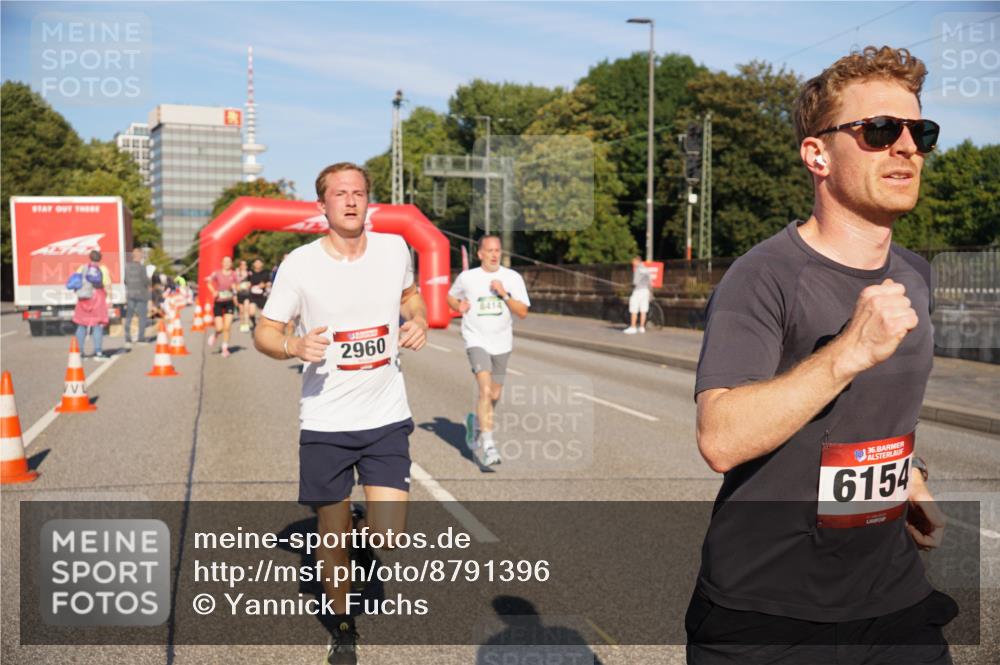 07.09.2025 - BARMER Alsterlauf Yannick Fuchs http://msf.ph/oto/8791396 07.09.2025 09:41:46 Laufen 2960, 8414, 10, 36, 6154 meine-sportfotos.de
