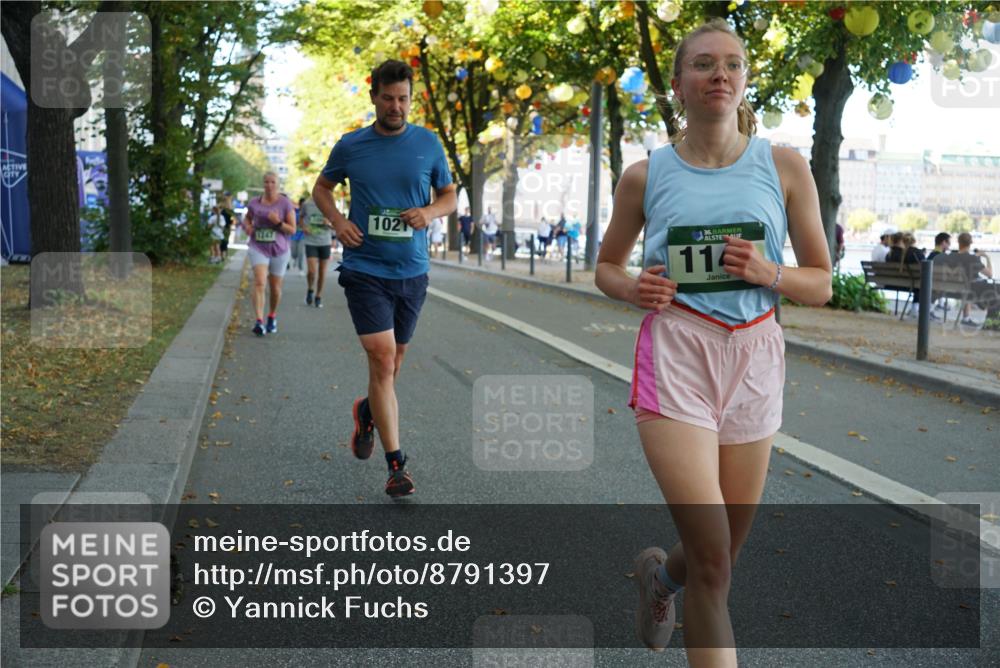 07.09.2025 - BARMER Alsterlauf Yannick Fuchs http://msf.ph/oto/8791397 07.09.2025 11:38:31 Laufen 1021, 36, 11 meine-sportfotos.de