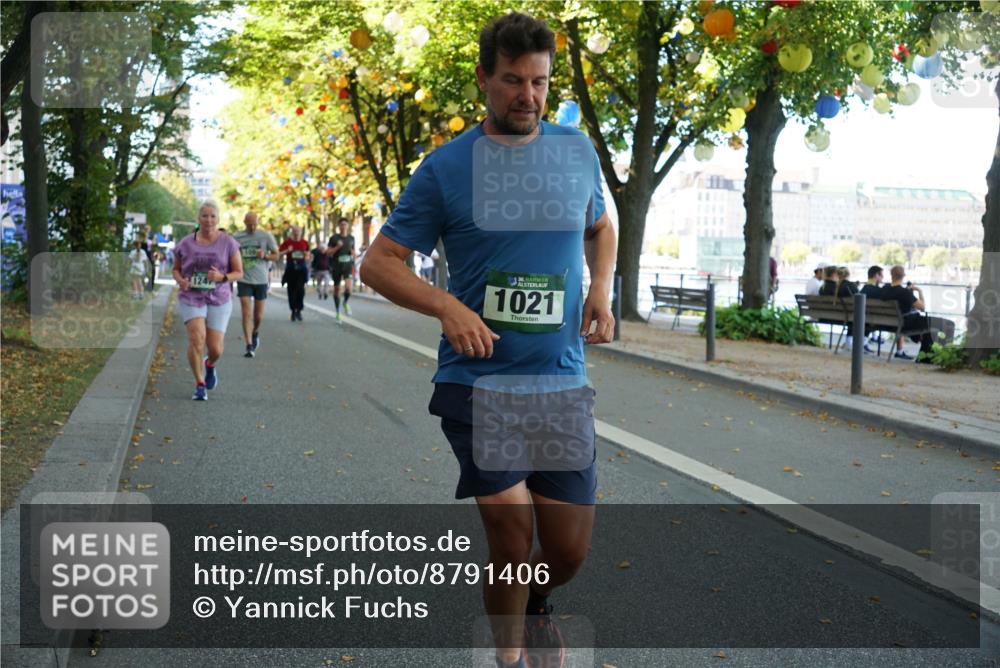 07.09.2025 - BARMER Alsterlauf Yannick Fuchs http://msf.ph/oto/8791406 07.09.2025 11:38:32 Laufen 124, 136, 1021 meine-sportfotos.de