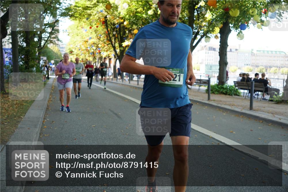 07.09.2025 - BARMER Alsterlauf Yannick Fuchs http://msf.ph/oto/8791415 07.09.2025 11:38:32 Laufen 36, 21 meine-sportfotos.de