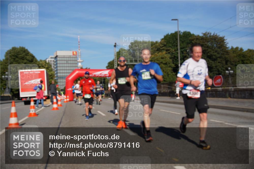 07.09.2025 - BARMER Alsterlauf Yannick Fuchs http://msf.ph/oto/8791416 07.09.2025 09:43:47 Laufen 4300 meine-sportfotos.de