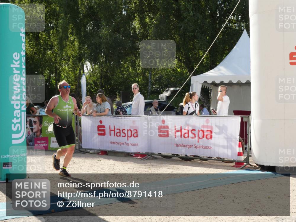 07.09.2025 - 19. Norderstedt Triathlon Zöllner http://msf.ph/oto/8791418 07.09.2025 15:50:02 Ziel 1005 meine-sportfotos.de