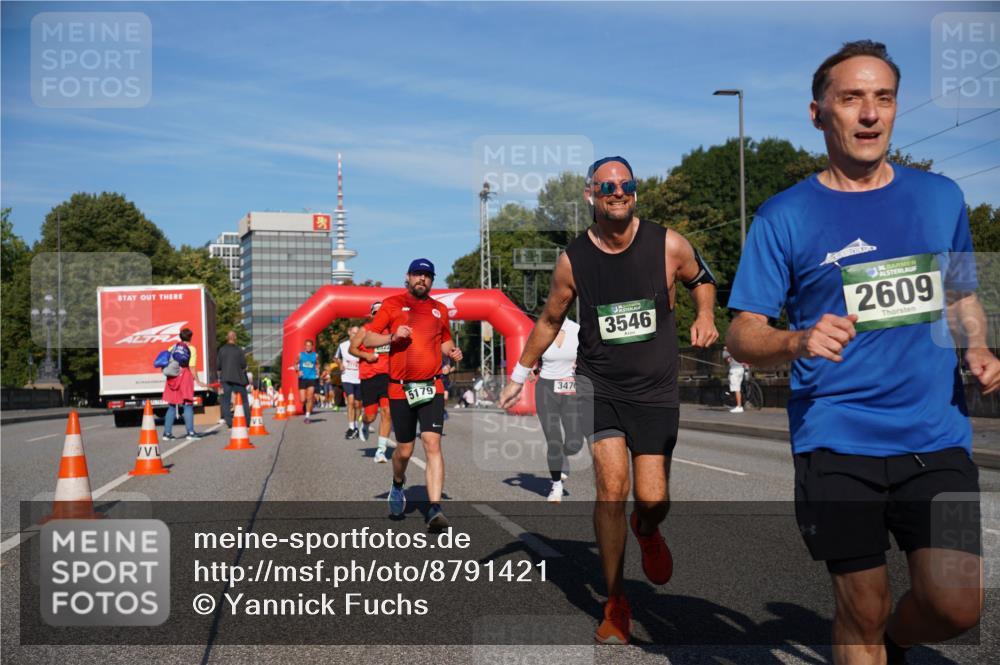 07.09.2025 - BARMER Alsterlauf Yannick Fuchs http://msf.ph/oto/8791421 07.09.2025 09:43:48 Laufen 5179, 3476, 3546, 2609 meine-sportfotos.de